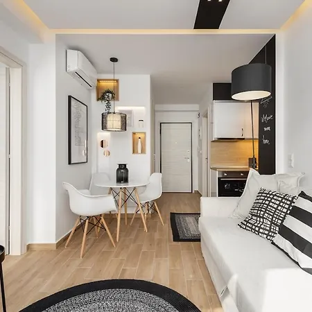 Innovative Fun Modern In Ladadika * Θεσσαλονίκη