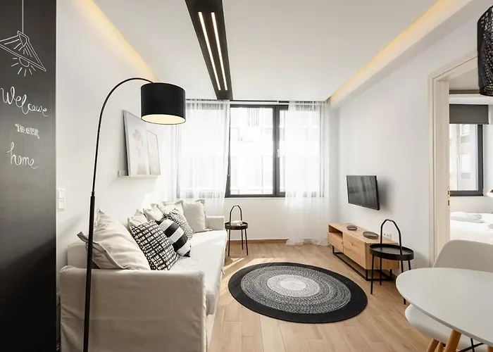 Apartment Innovative Fun Modern In Ladadika *